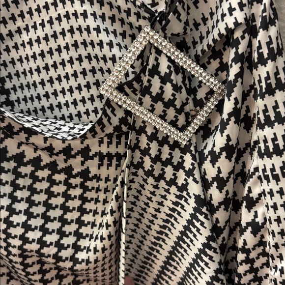 Fashion Nova Monochrome Houndstooth Dress - Picture 3 of 3